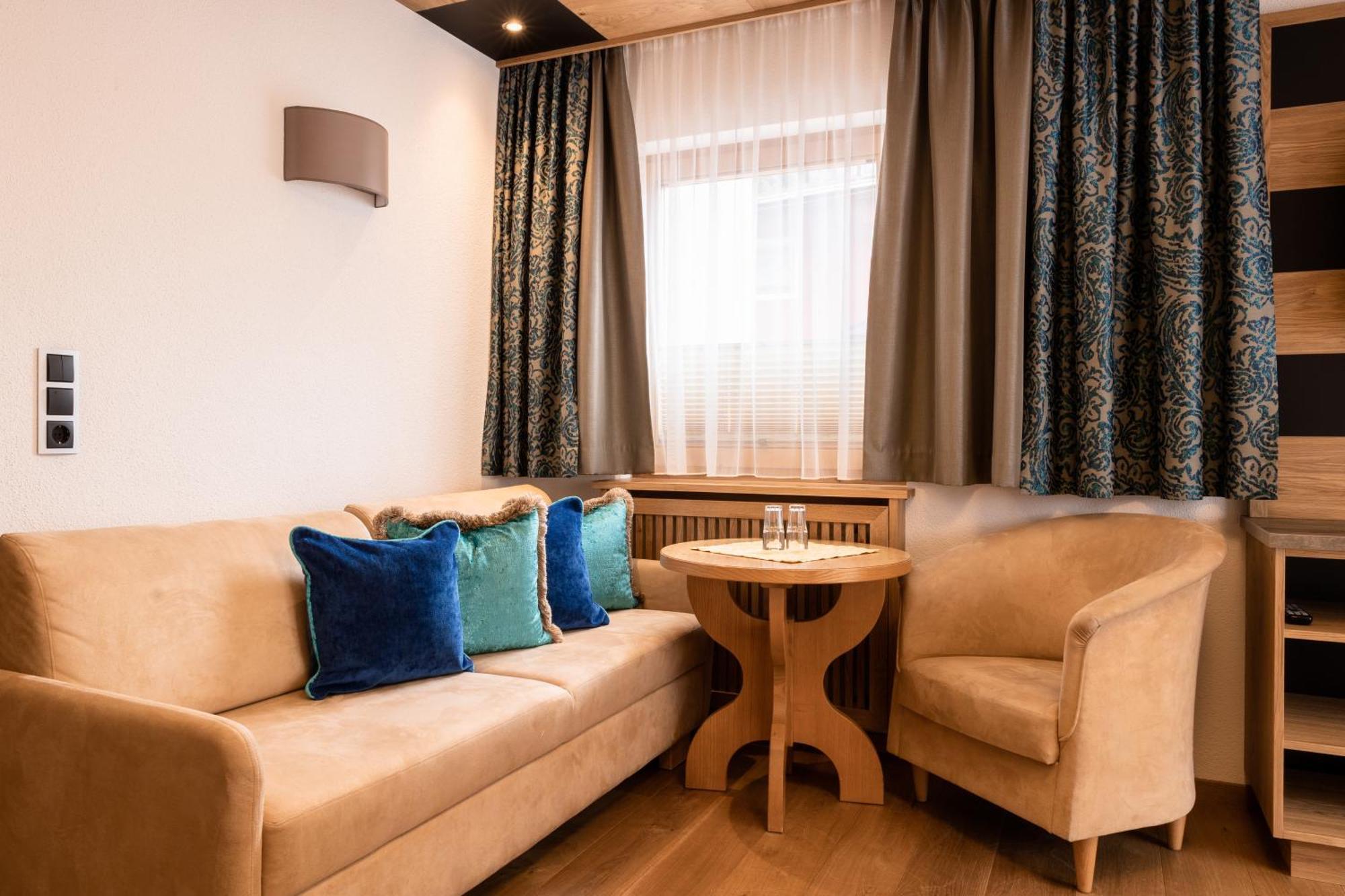 Hotel Schlosshof Ischgl Zewnętrze zdjęcie